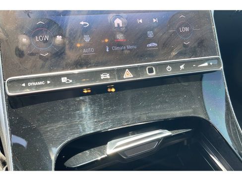 Used 2023 Mercedes-Benz C 300 Sedan image 30