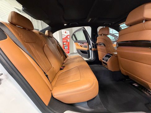 Used 2017 BMW 750i xDrive AWD/4WD image 48