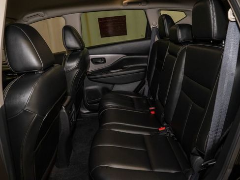 Certified 2024 Nissan Murano SV w/ SV Midnight Edition Package image 8