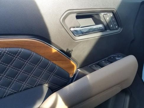 New 2026 GMC Canyon Denali image 10