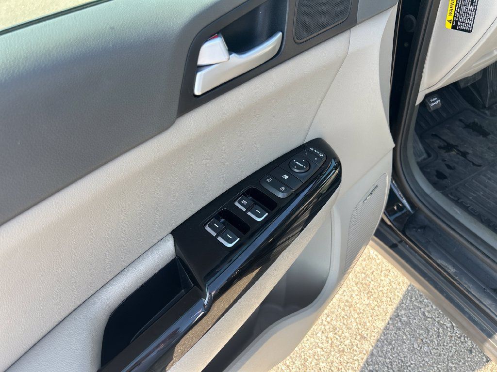 Used 2018 Kia Sportage EX w/ EX Technology Package AWD/4WD image 14