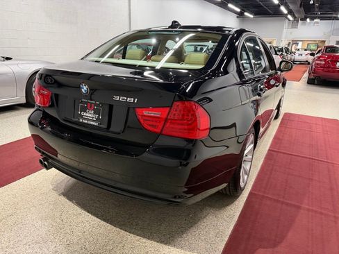 Used 2011 BMW 328i xDrive Sedan image 16