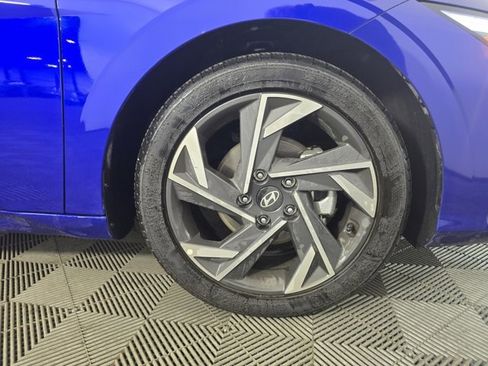 Used 2025 Hyundai Elantra Sport image 20