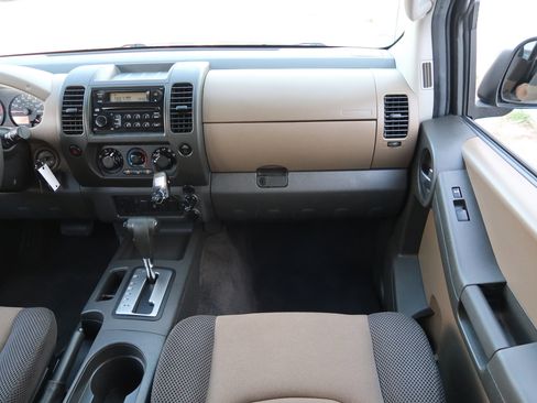 Used 2006 Nissan Xterra S w/ (U01) Utility Pkg image 15