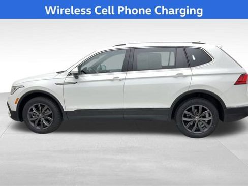 Used 2022 Volkswagen Tiguan SE image 6