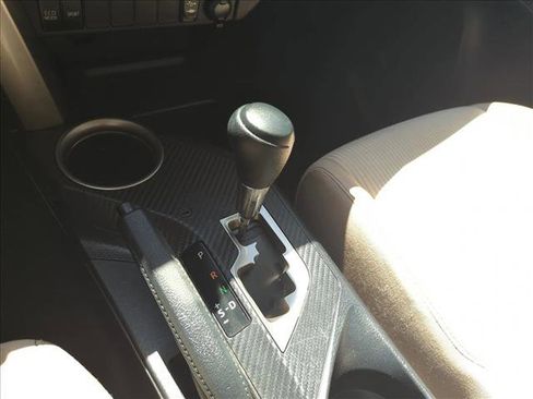 Used 2015 Toyota RAV4 XLE image 12