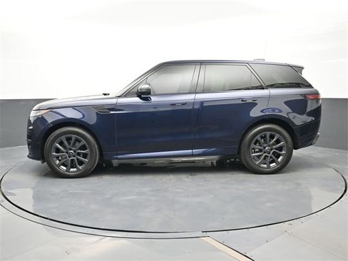 Used 2023 Land Rover Range Rover Sport SE Dynamic image 2