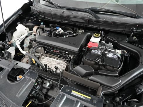 Used 2020 Nissan Rogue SV FWD image 51