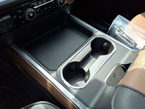 New 2026 Chevrolet Silverado 2500 High Country w/ High Country Premium Package AWD/4WD image 19
