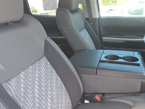 Used 2019 Toyota Tundra SR5 AWD/4WD image 31