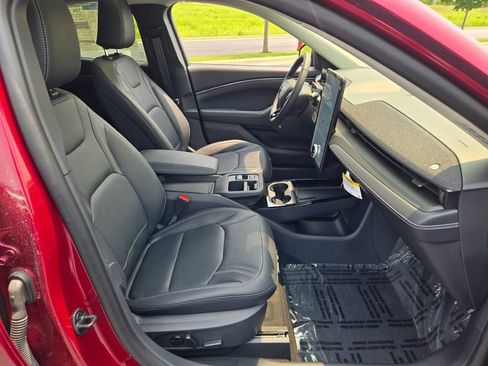 New 2025 Ford Mustang Mach-E Premium image 6