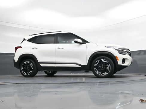 Used 2024 Kia Seltos SX image 34