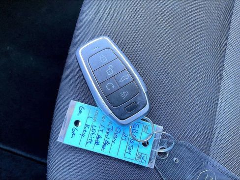 Used 2025 Chevrolet TrailBlazer LT image 35