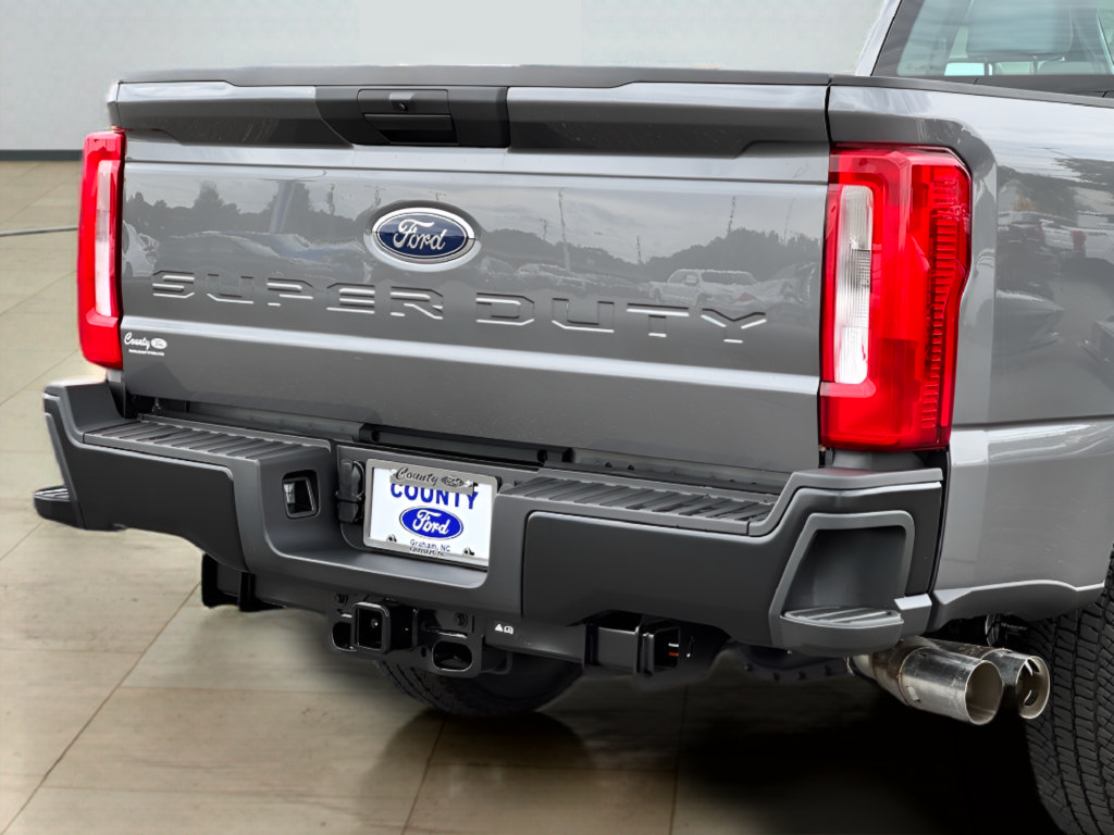 Used 2025 Ford F250 XL RWD image 35
