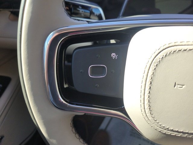 Certified 2025 Lincoln Nautilus Reserve AWD/4WD image 31