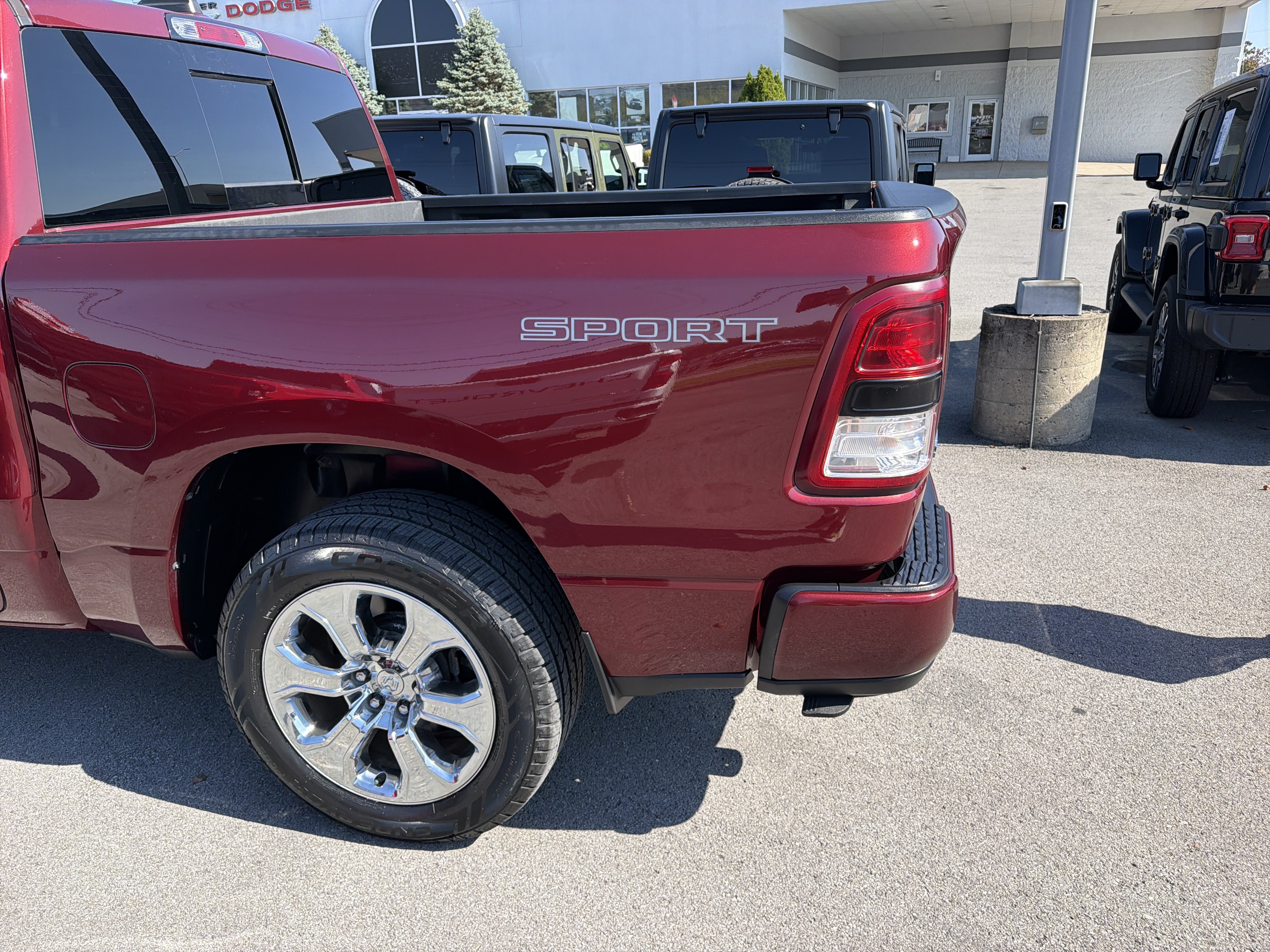 Used 2021 RAM 1500 Big Horn AWD/4WD image 10