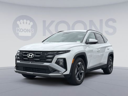 Certified 2025 Hyundai Tucson SEL FWD image 1