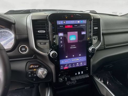 Used 2025 RAM 1500 Laramie w/ Sport Appearance Package AWD/4WD image 15