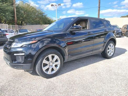 Used 2017 Land Rover Range Rover Evoque SE image 1