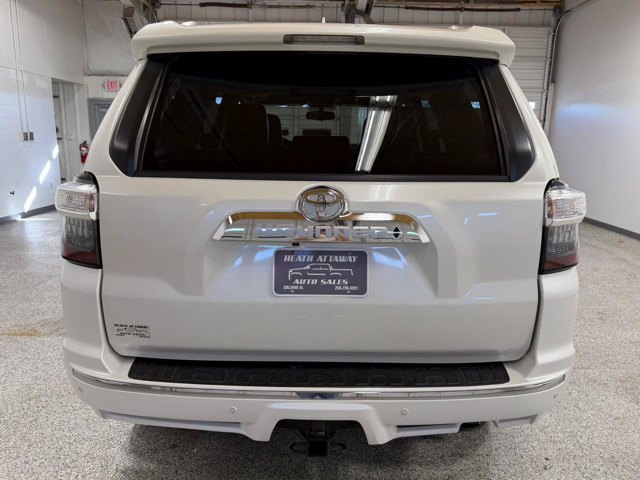 Used 2017 Toyota 4Runner Limited AWD/4WD image 6