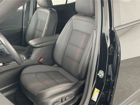 Used 2022 Chevrolet Equinox RS w/ Infotainment Package image 34