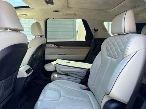 Used 2022 Hyundai Palisade Calligraphy w/ Cargo Package FWD image 11