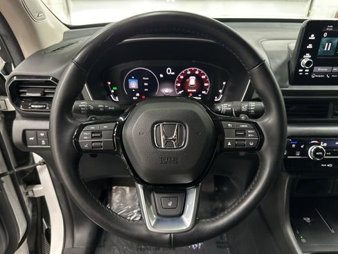 Used 2024 Honda Pilot Elite image 15