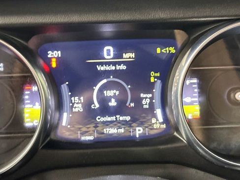 Used 2023 Jeep Wrangler Unlimited Sahara w/ Cold Weather Group image 18