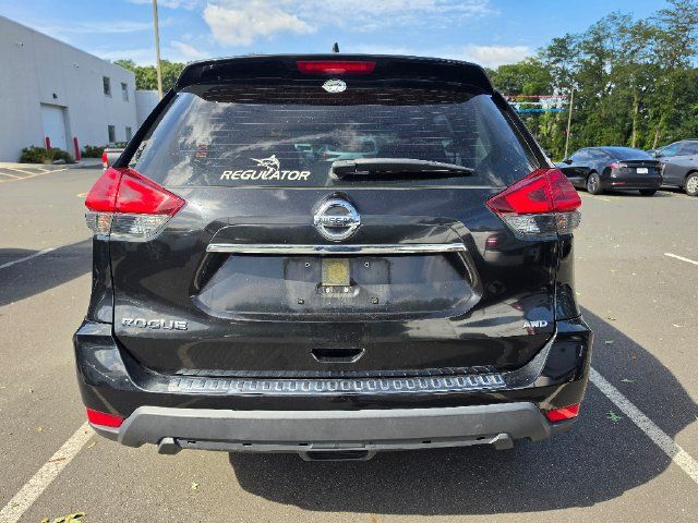 Used 2019 Nissan Rogue S AWD/4WD image 5