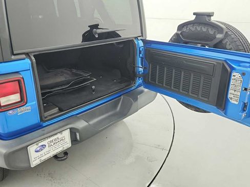 Used 2024 Jeep Wrangler Unlimited Sport AWD/4WD image 28