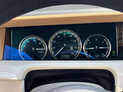 Used 2019 Rolls-Royce Phantom Sedan image 50