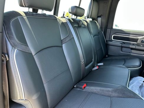 New 2026 RAM 2500 Laramie w/ Sport Appearance Package AWD/4WD image 19