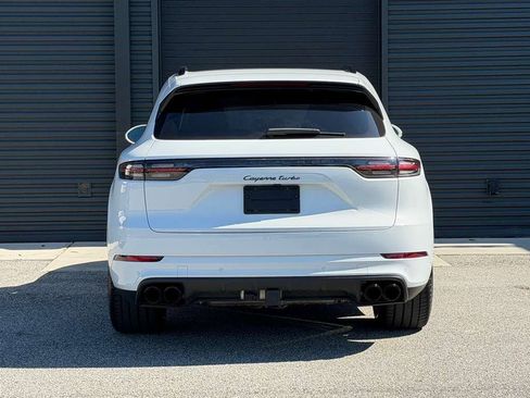 Certified 2019 Porsche Cayenne Turbo image 21