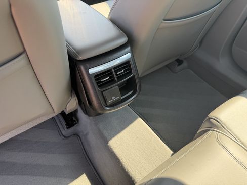 Used 2015 Chevrolet Impala LTZ FWD image 22