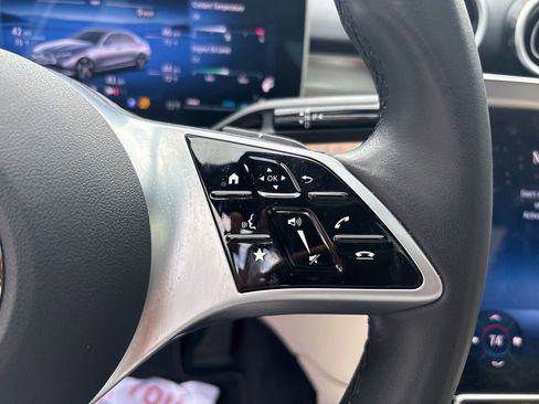 Used 2025 Mercedes-Benz C 300 Sedan image 23