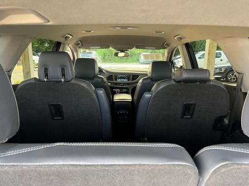 Used 2018 Buick Enclave Essence w/ Trailering Package AWD/4WD image 12