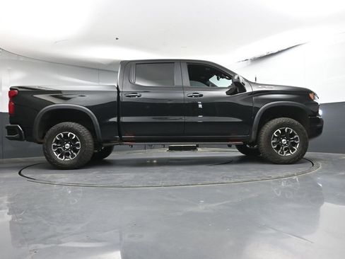 Used 2025 Chevrolet Silverado 1500 ZR2 w/ Technology Package AWD/4WD image 29