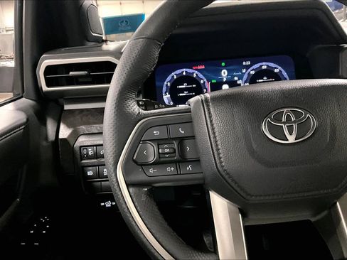Used 2024 Toyota Tacoma Limited image 20
