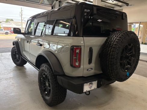 New 2026 Ford Bronco Badlands AWD/4WD image 6