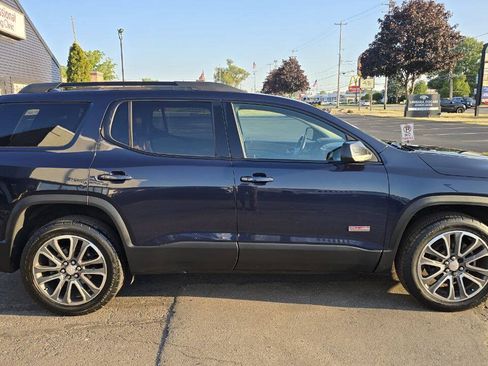 Used 2017 GMC Acadia SLT AWD/4WD image 7