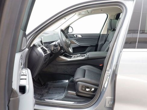 New 2026 BMW X7 xDrive40i w/ Executive Package AWD/4WD image 6