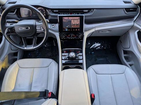Used 2022 Jeep Grand Cherokee Overland image 19