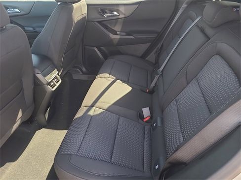 New 2026 Chevrolet Equinox LT image 7