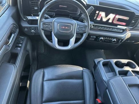 Used 2025 GMC Sierra 1500 SLT image 17