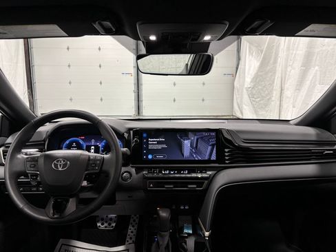 Used 2026 Toyota Camry XSE FWD image 43
