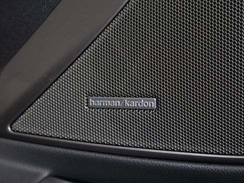 Used 2023 BMW 330i xDrive Sedan w/ M Sport Package image 57