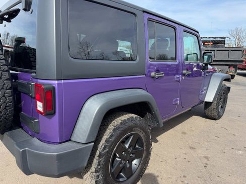 Used 2018 Jeep Wrangler Unlimited Sport S image 11