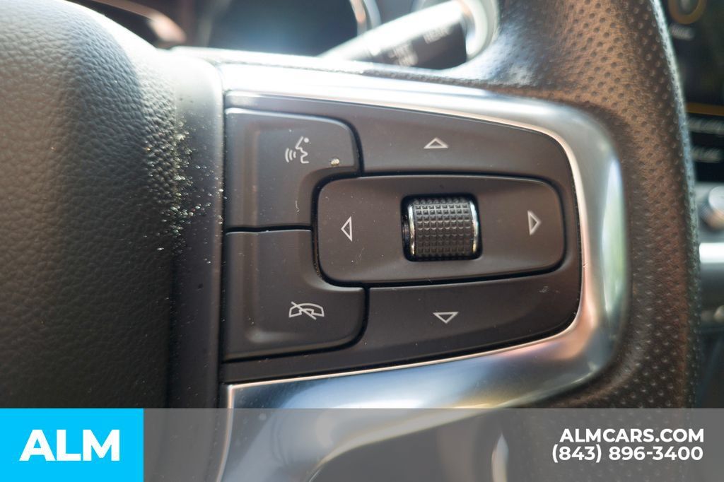 Used 2024 Chevrolet Blazer LT FWD image 11