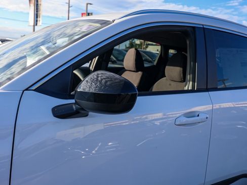 New 2026 Nissan Kicks SV image 12