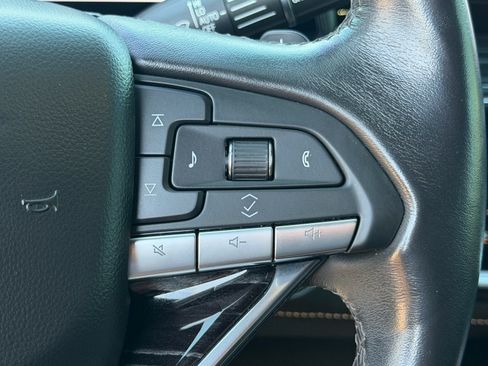 Used 2021 Cadillac Escalade Sport RWD image 21